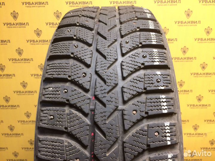 Bridgestone Ice Cruiser 5000 205/60 R15 92T