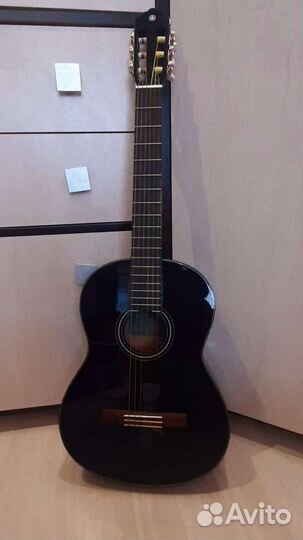 Классическая гитара yamaha c40