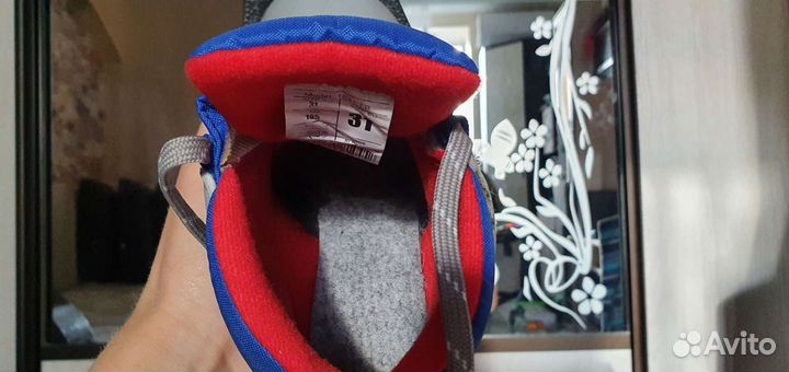 Лыжные ботинки