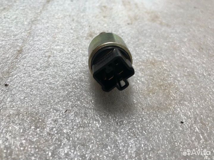 Датчик педали тормоза Lifan X50 LF479Q2