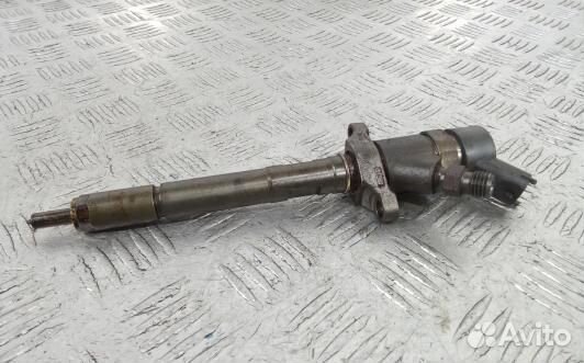 Форсунка дизельная peugeot 307 (UBE18AL01)