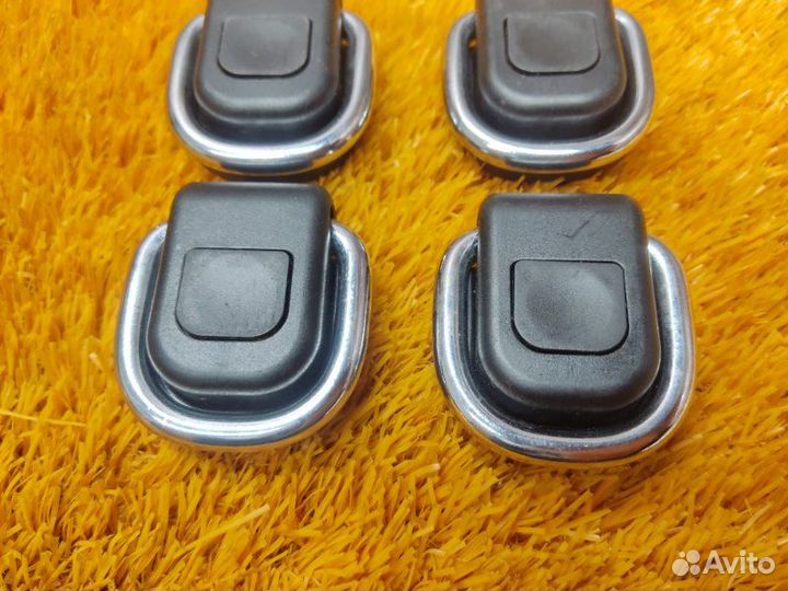 Крючки салона Bmw X3 E83 N52B25A 2010