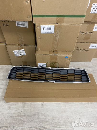 Решетка радиатора верхняя Chevrolet Aveo T300