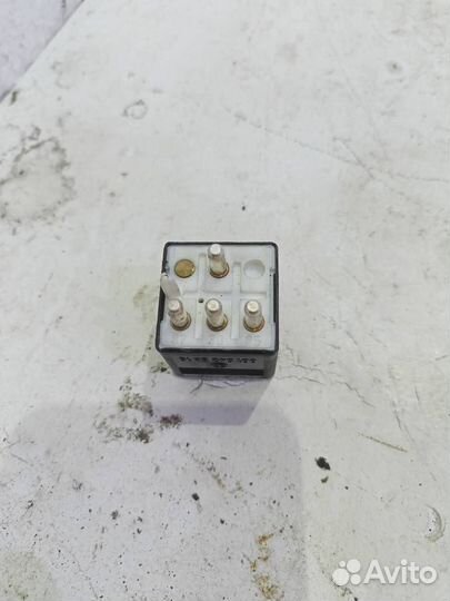 Реле Мерседес W124 E