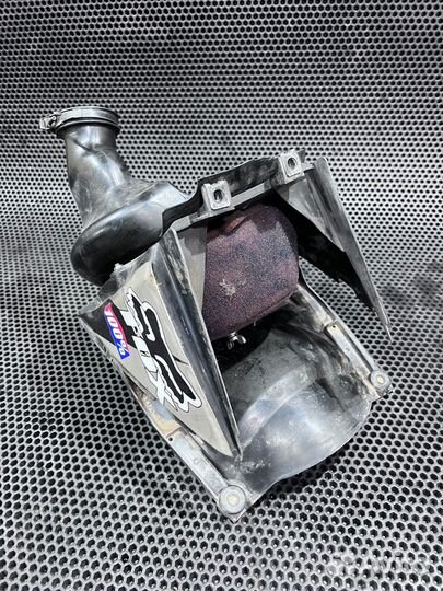 Корпус фильтра Honda CRF 450R 2005-2008