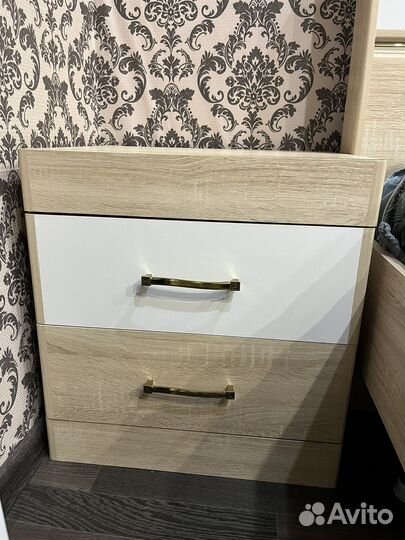 Спальный гарнитур