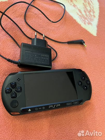 Игровая приставка psp e1008