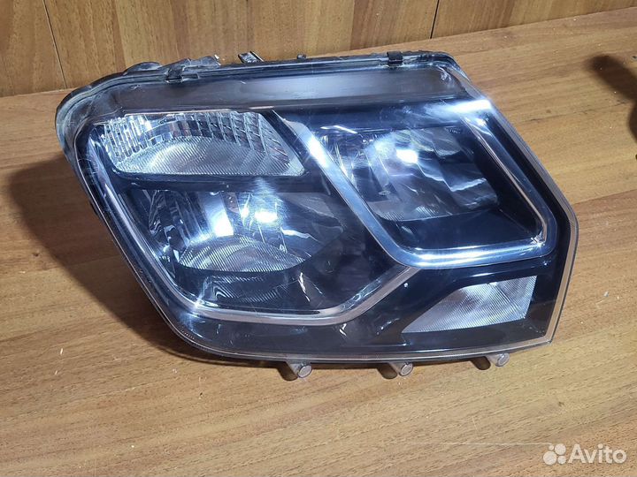 Renault duster 1 рест- фара передняя правая