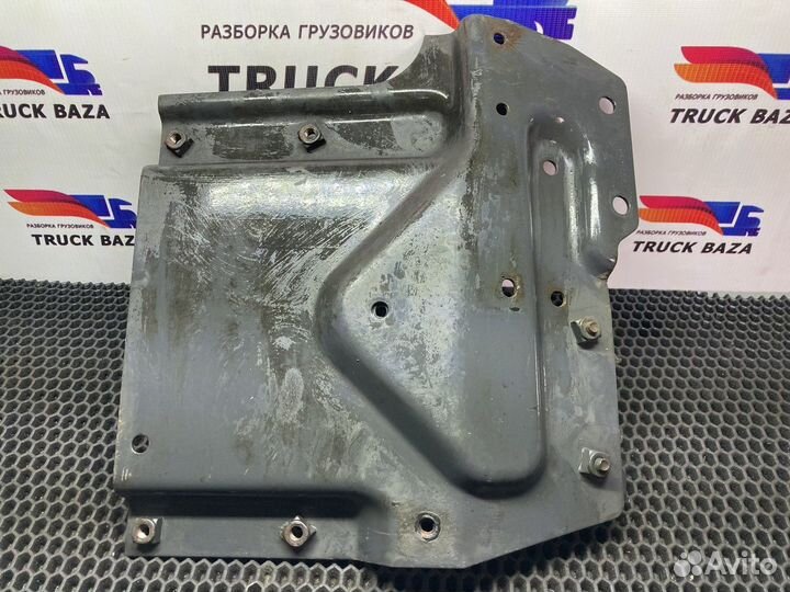 Кронштейн усилителя бампера правый Scania 5-series