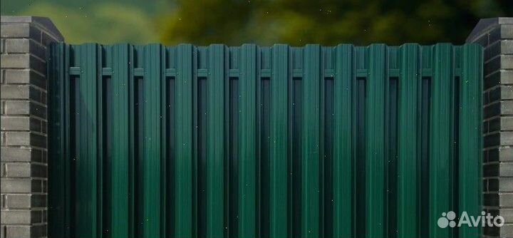 Металлический штакетник для забора