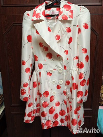 Плащ женский