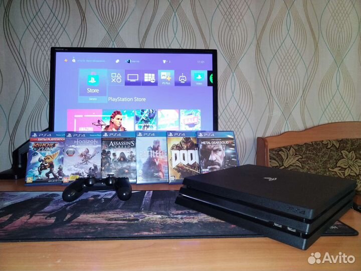 Sony PlayStation 4 Pro + 6 дисков