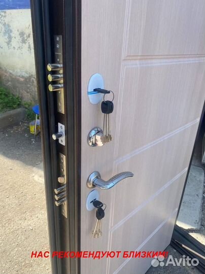Тяжелая дверь входная под ключ