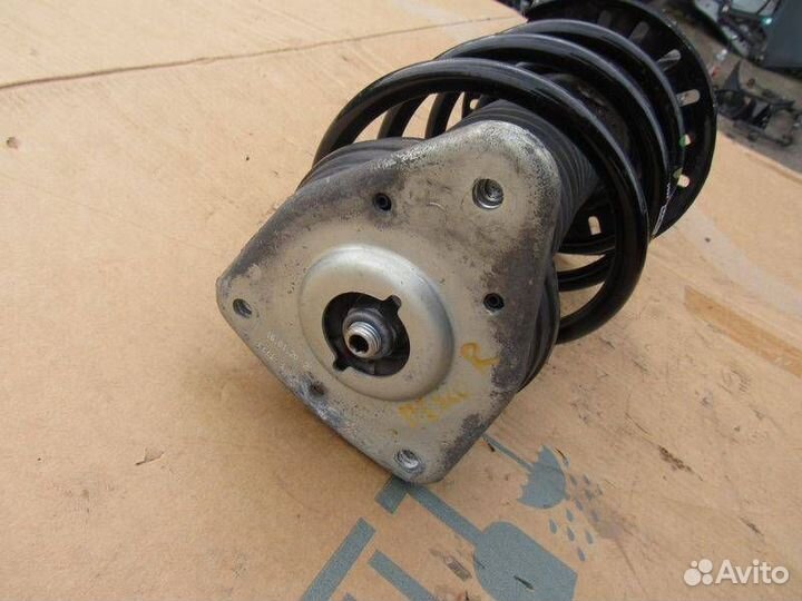 Амортизатор передний правый, Peugeot 5008 2 2020