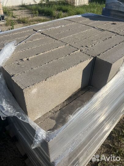 Блок бетонный фундаментный