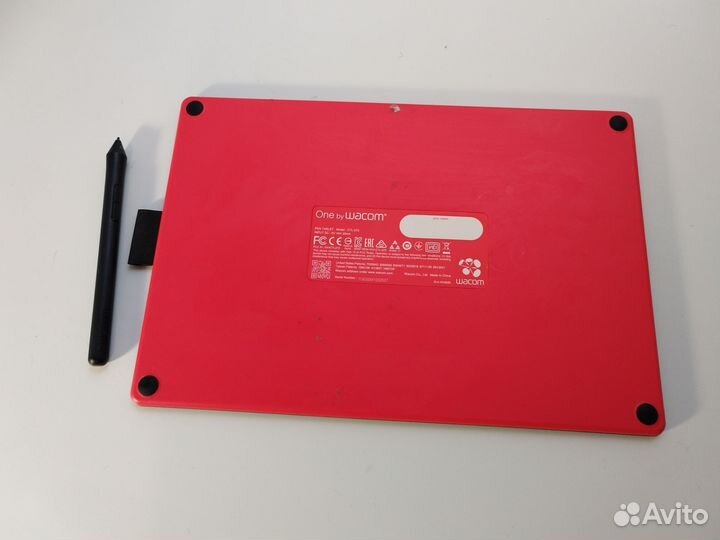 Графический планшет для рисования One by Wacom