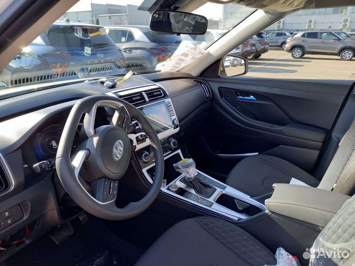 Автоинструктор по обучению вождения автомобиля