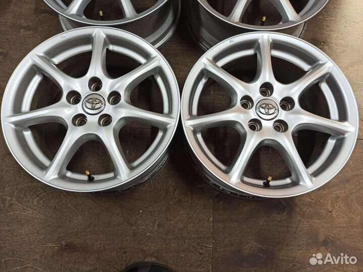 Диски 17 5х114,3 оригинал Тойота из Японии