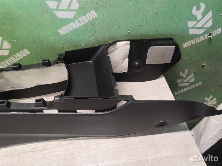 Подлокотник Хендай i30 12-17