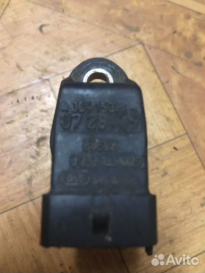 Датчик распредвала Mercedes W210 М112 3.2л