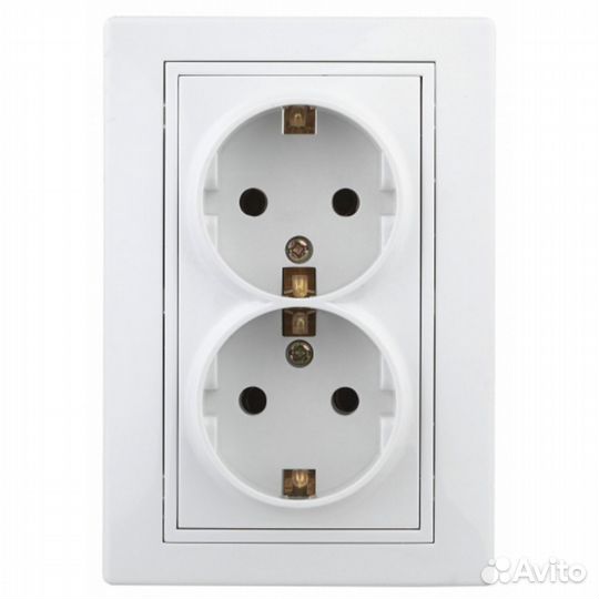 Розетка Intro Plano, 2х2Р+Е, 16А, 250В, IP20, су