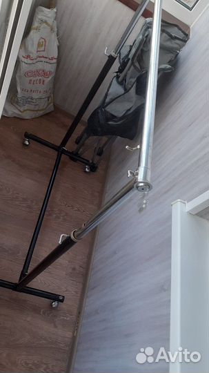 Вешалка для одежды напольная