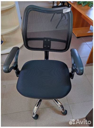 Офисное кресло ткань