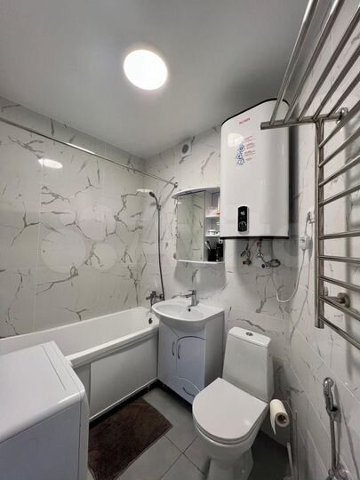 3-к. квартира, 90 м², 3/3 эт.