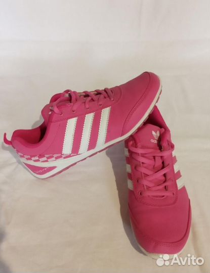 Кроссовки 37 р