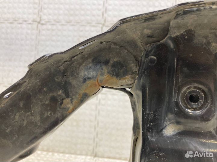 Усилитель бампера передний Mercedes-Benz Gle-Class