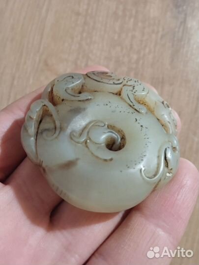 Аксессуар, амулет, оберёг. Нефрит. Дракон