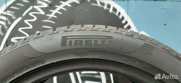 Pirelli Scorpion Winter 275/45 R21