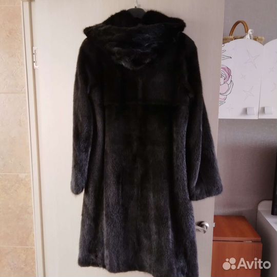 Шуба норковая с капюшоном