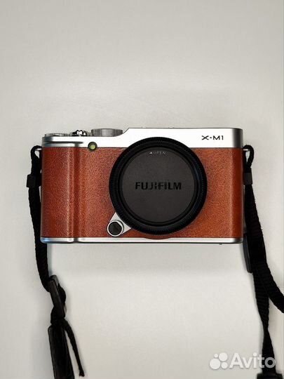 Фотоаппарат Fujifilm X-M1 XM1 Body
