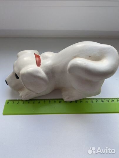 Статуэтка собачка белая с красным ошейником
