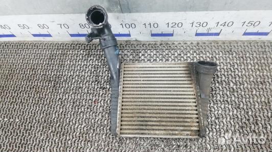 Радиатор интеркуллера volkswagen touareg 7L (UML12