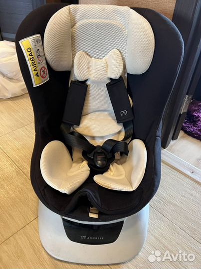 Автокресло поворотное Carmate kurutto