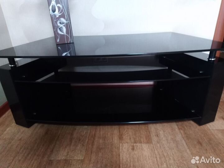 Стеклянная тумба под тв телевизор