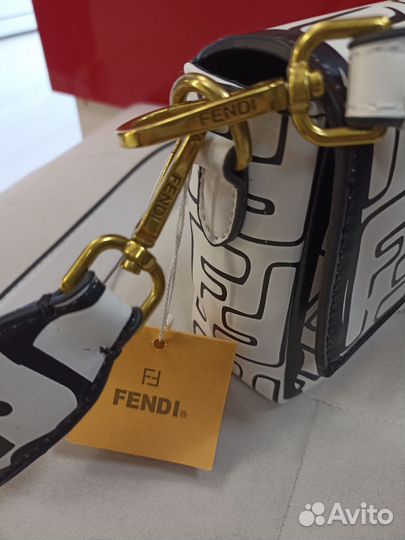 Женская сумка fendi