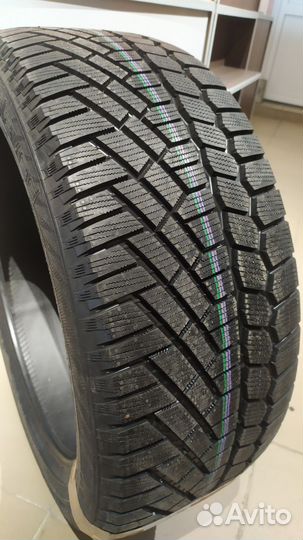 Gislaved Soft Frost 200 215/55 R17 98T