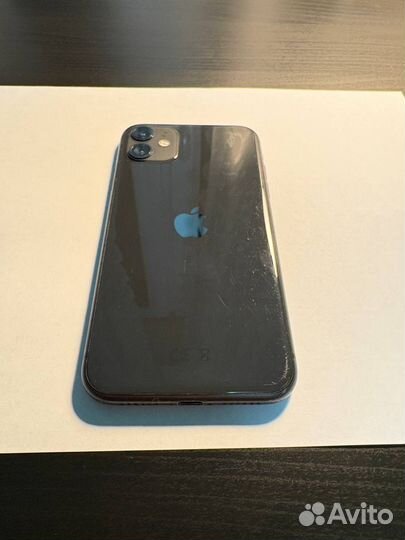 iPhone 11, 64 ГБ