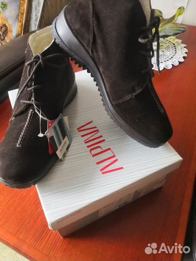 Ботинки женские зимние 39 р новые Alpina