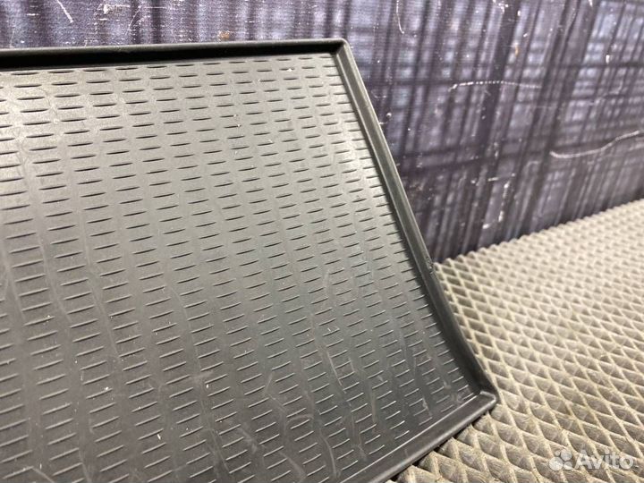 Вставка для вещевого ящика Bmw X5 E70 N57 2013