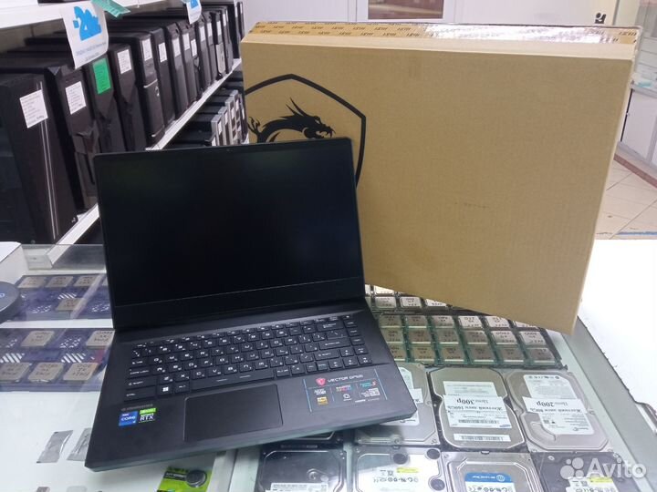 Игровой ноутбук MSI (Core i7-12700H/RTX3070Ti)