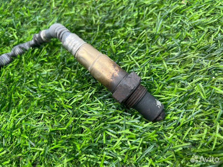 Датчик кислородный (лямбда) передний Infiniti Qx56