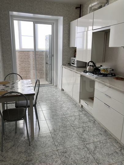 1-к. квартира, 42 м², 1/5 эт.