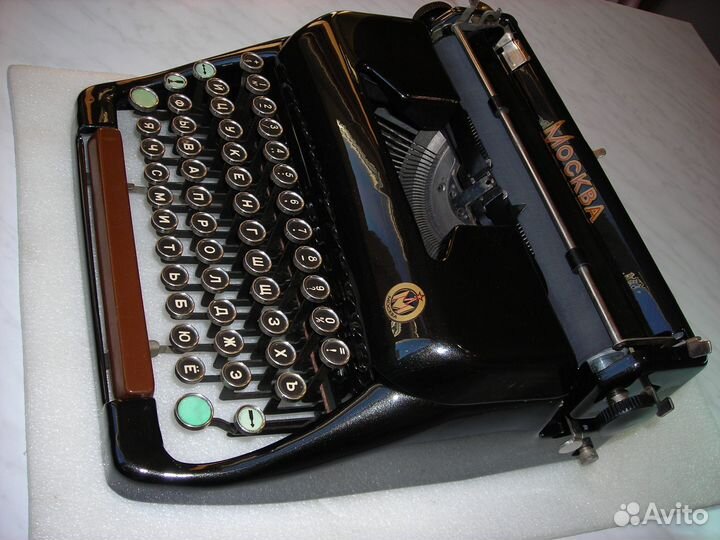 Печатная (пишущая) машинка Москва мод.6
