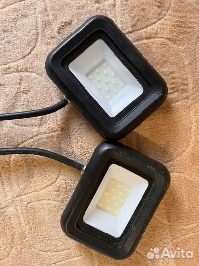 Светодиодный прожектор