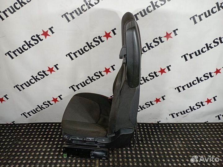 1879026 Сиденье водительское пневматическое