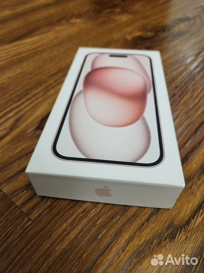 iPhone 15, 256 ГБ